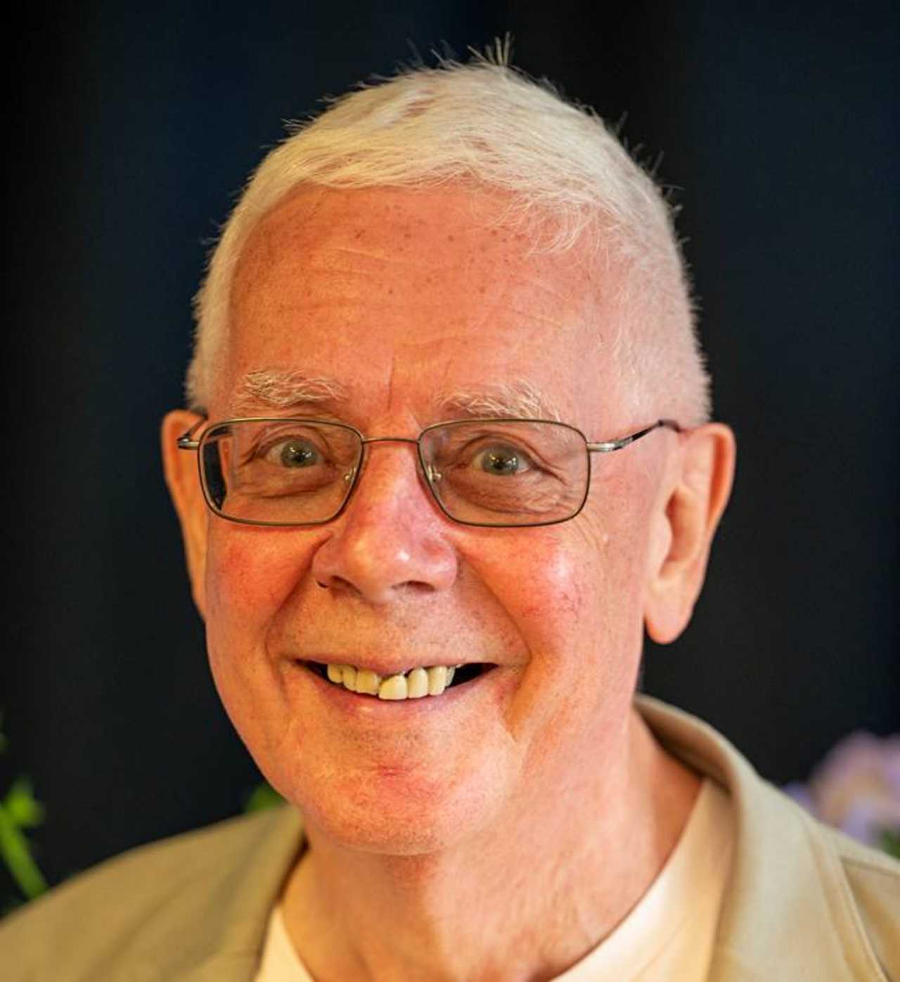 Jeremy Woodward headshot