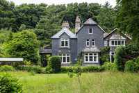 Karuna Dartmoor, a view of the Manor